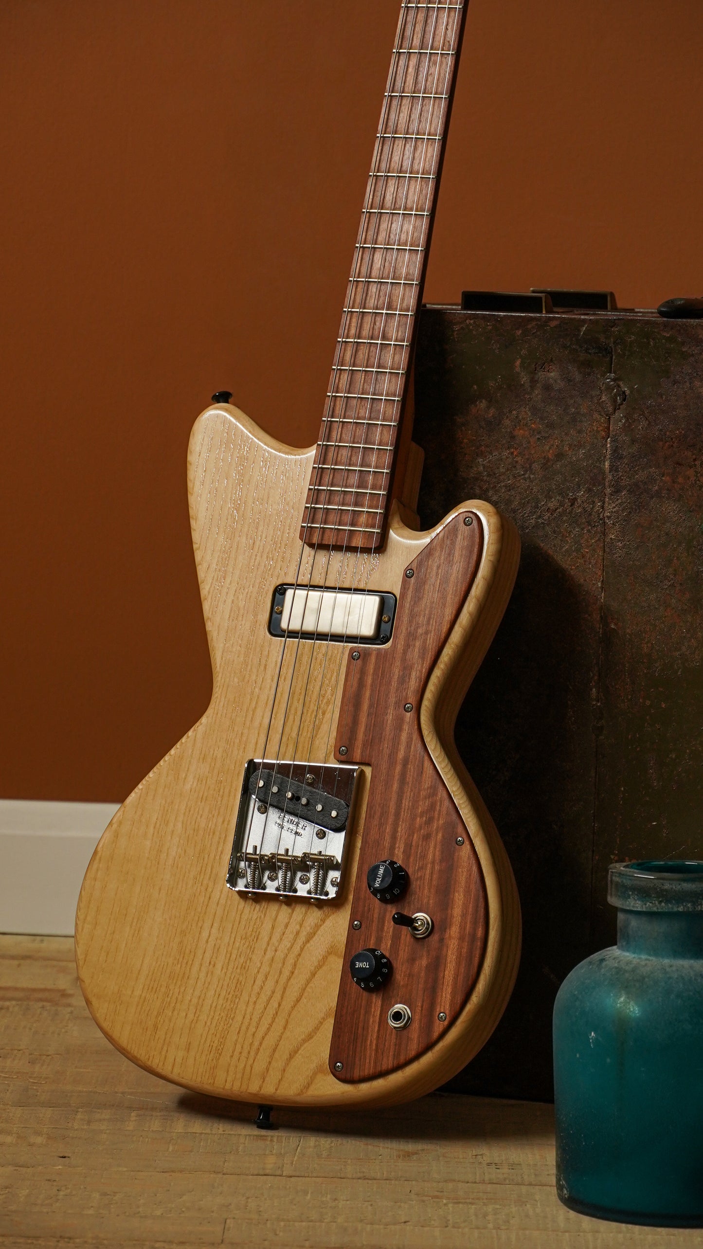 Electric Guitar Model HRSB8b