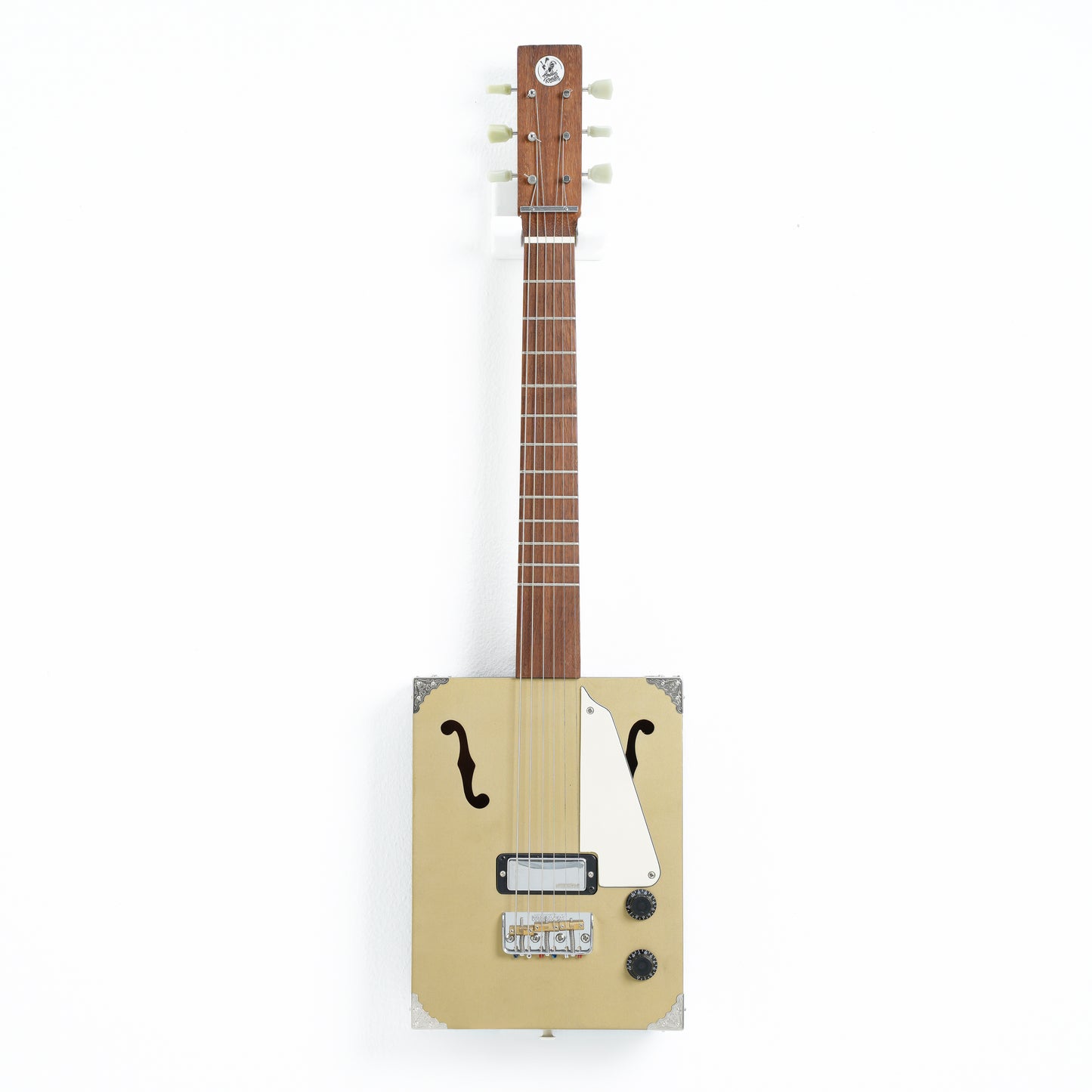 Cigar Box Guitar Model HRCBG6E