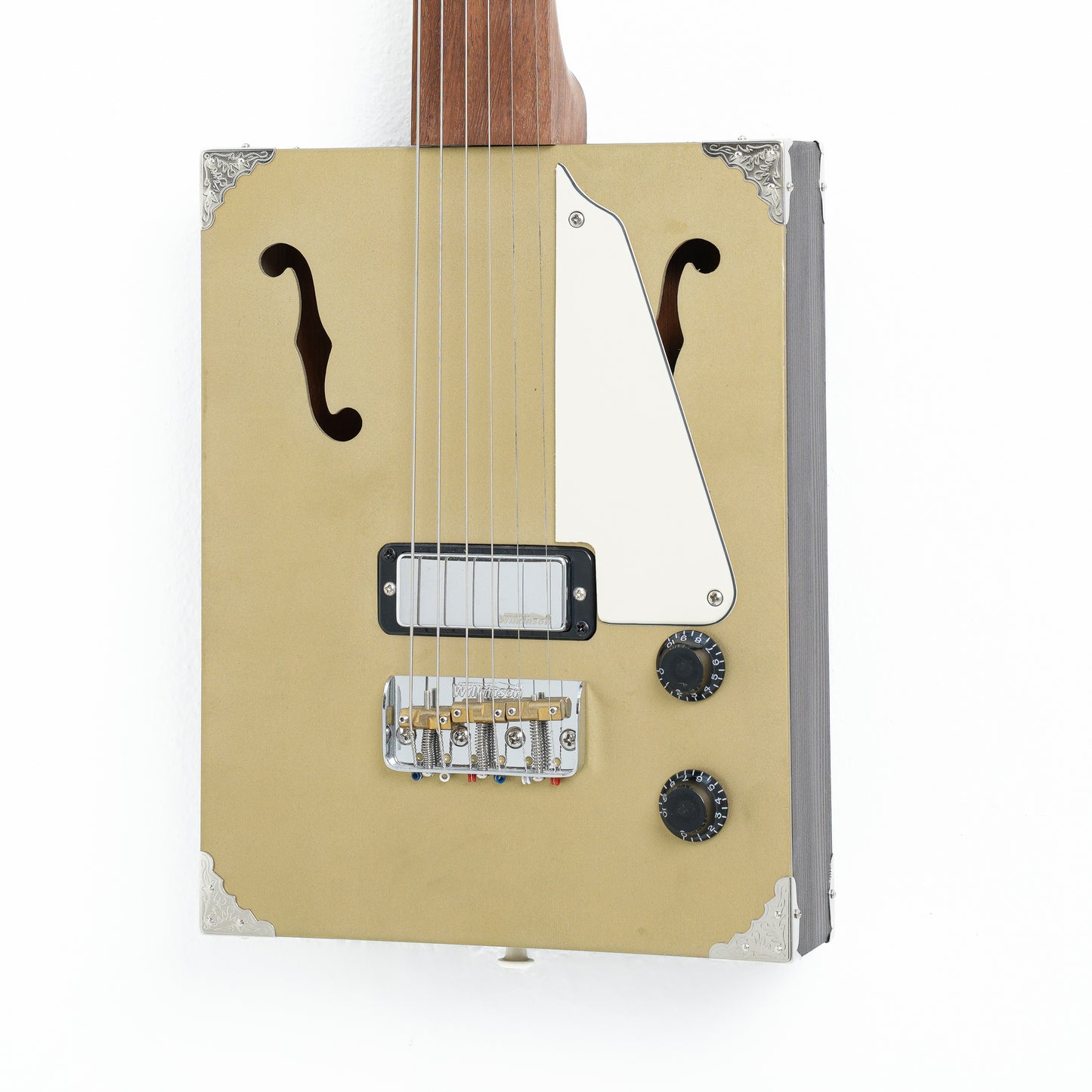 Cigar Box Guitar Model HRCBG6E
