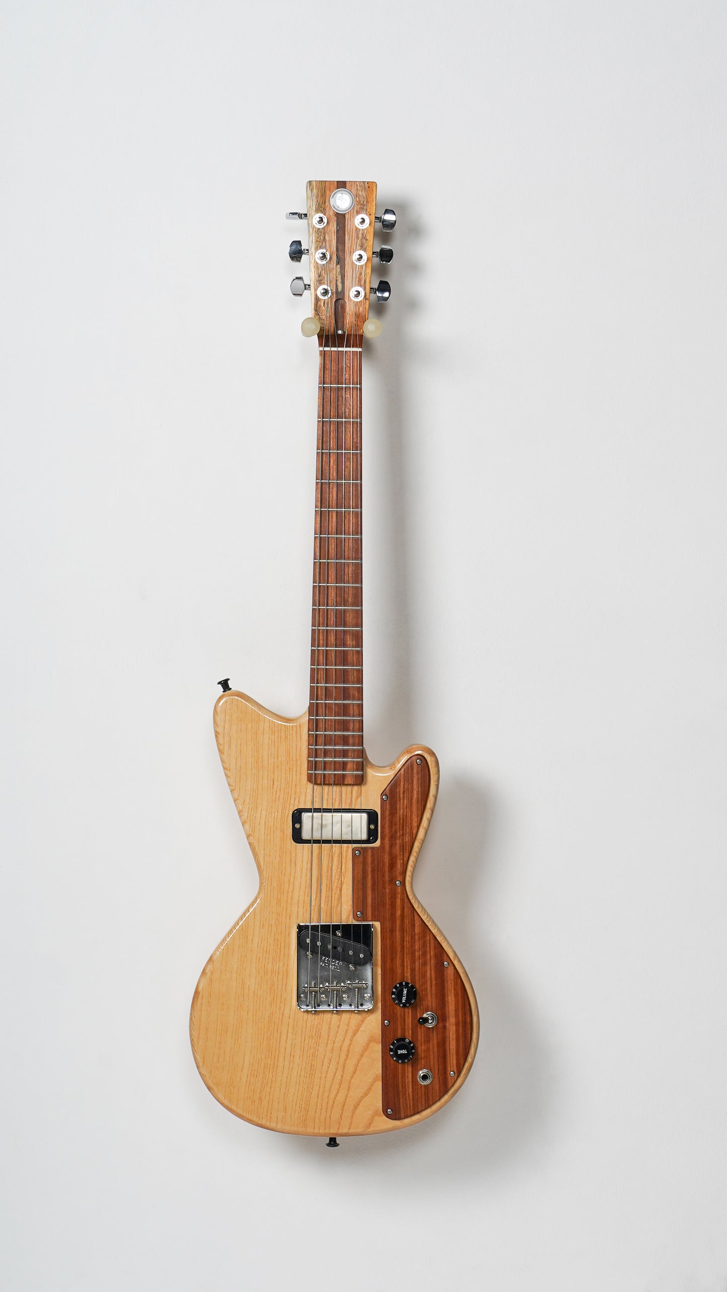 Electric Guitar Model HRSB8b