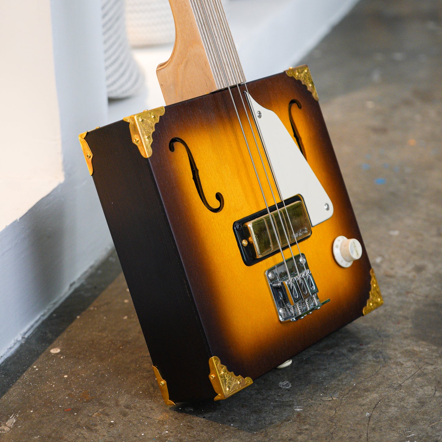 3-String Electric Cigar Box Guitar Model HRCBG3E